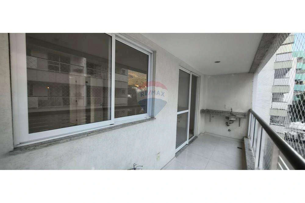 3-bedroom apartment with 2 en-suites and balcony BBQ — photo 25