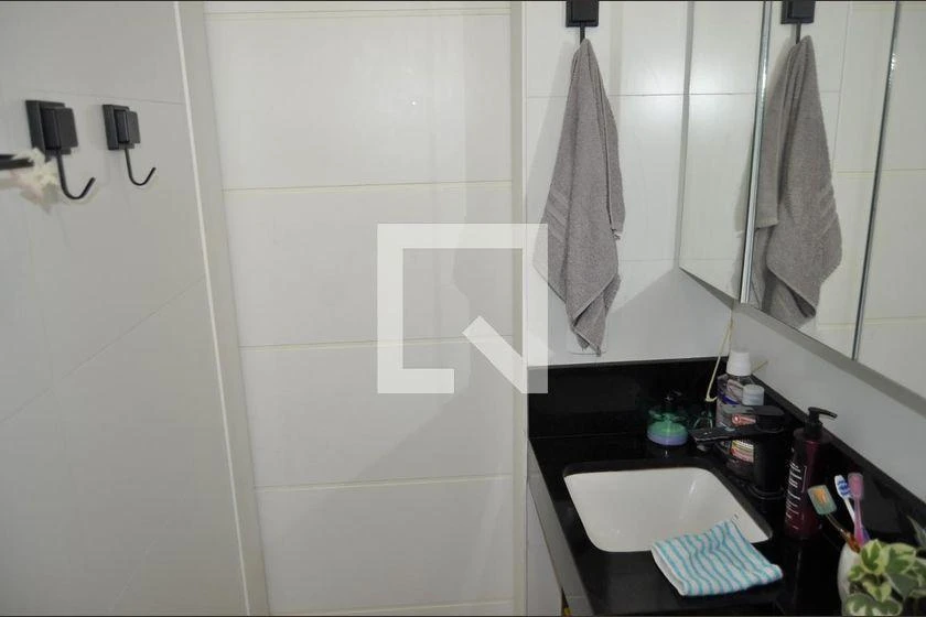 2-bedroom apartment with a washing machine — photo 30