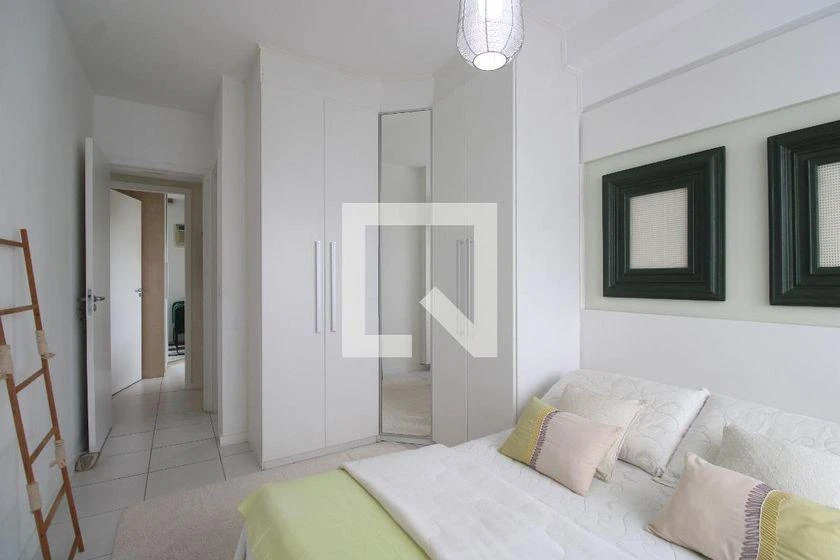Furnished apartment, 83 m², with a glass-enclosed balcony — photo 16