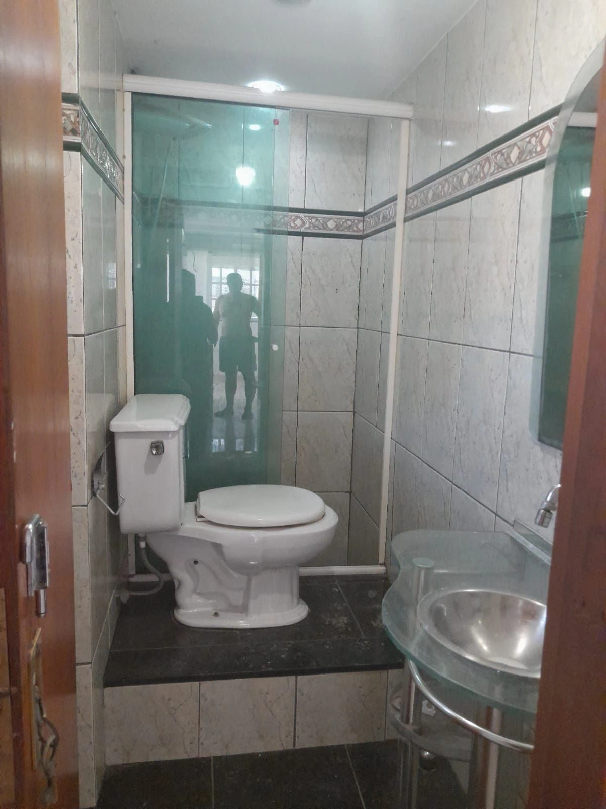 Квартира з 3 спальнями та балконом із грилем — photo 11