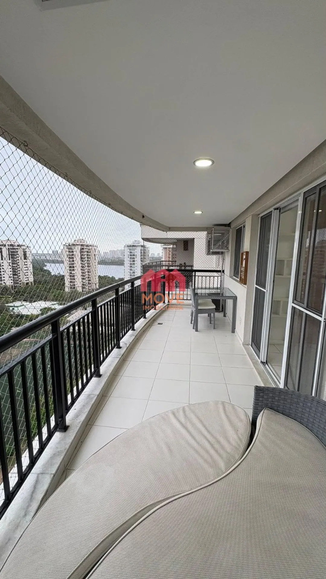 2-bedroom apartment with a water view in Rio de Janeiro — photo 9