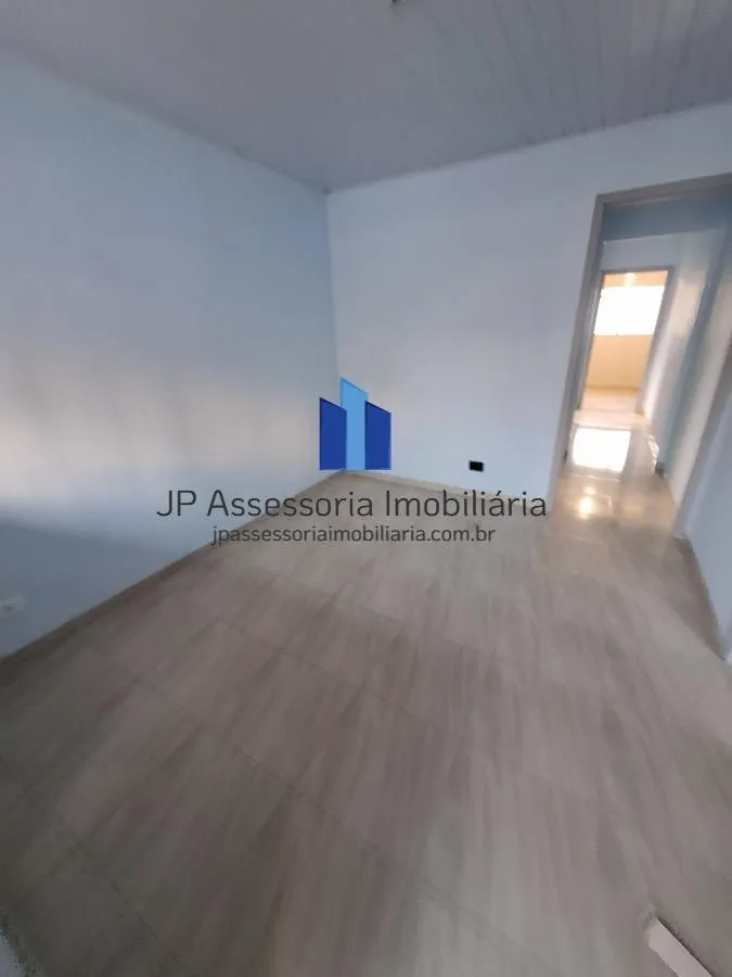 Rental house with 2 bedrooms and a closed kitchen