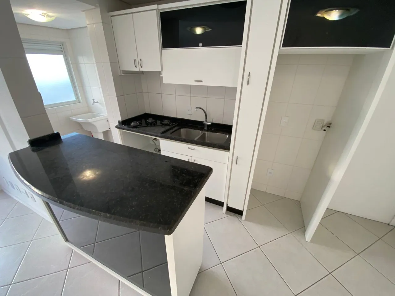 80 m² unfurnished apartment with 2 bedrooms and balcony — photo 2