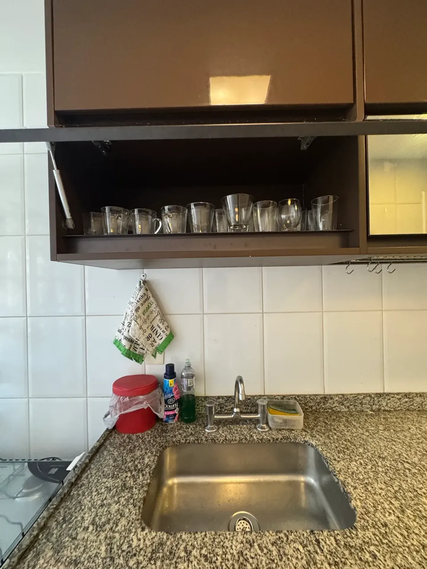 Furnished apartment with a balcony and 2 bedrooms — photo 6