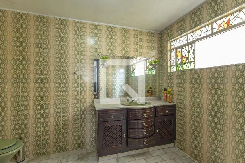 Apartamento com 4 quartos, cozinha com fogão a gás e varanda — photo 32
