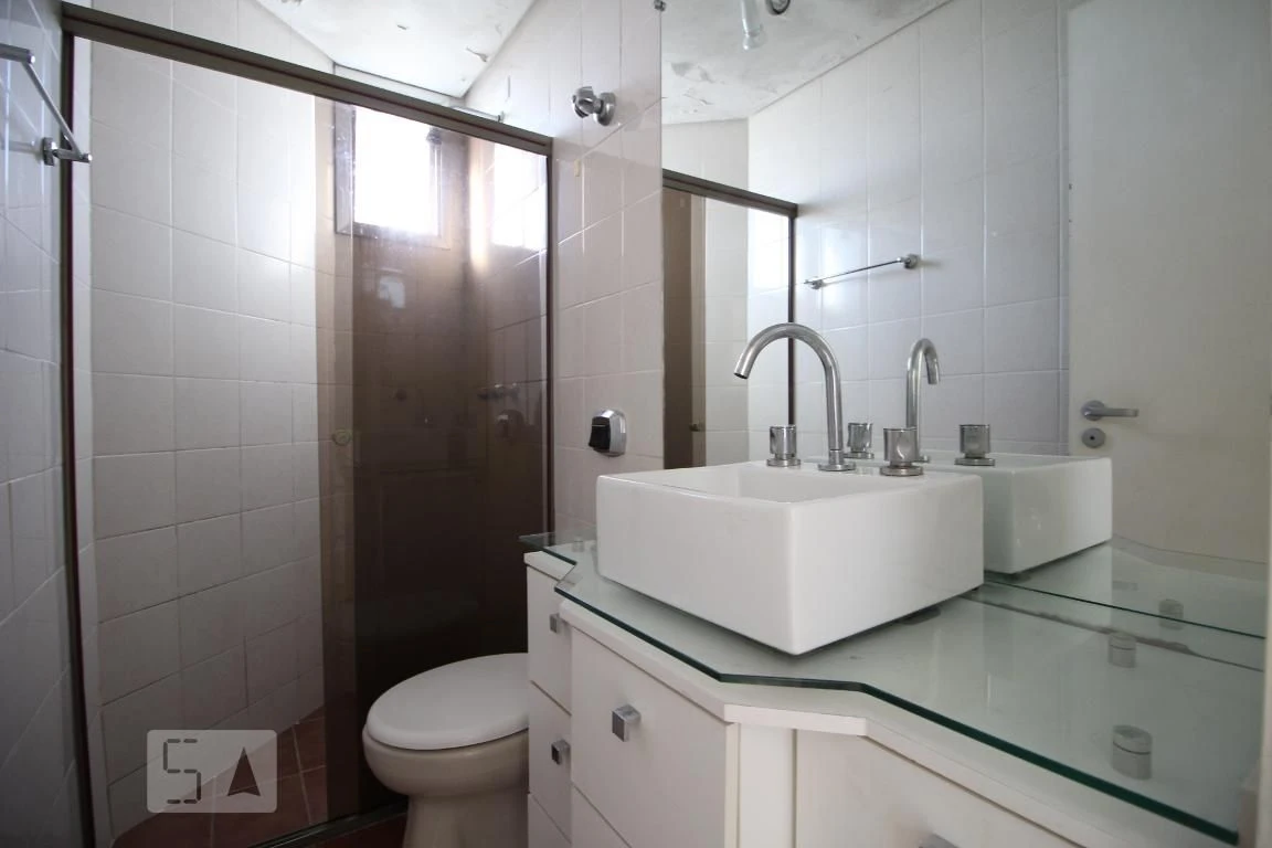 2-bedroom apartment with a home office in Curitiba — photo 11