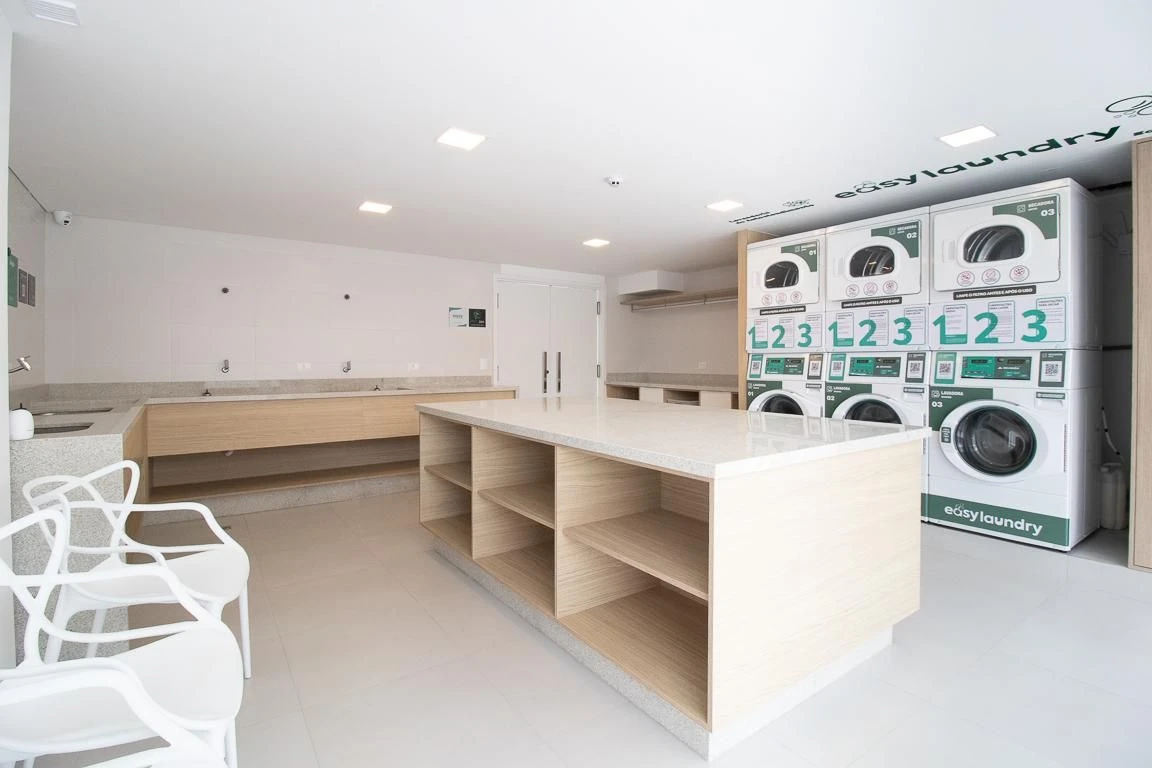 Студия 20 м² со стиральной машиной и панорамными окнами — photo 32
