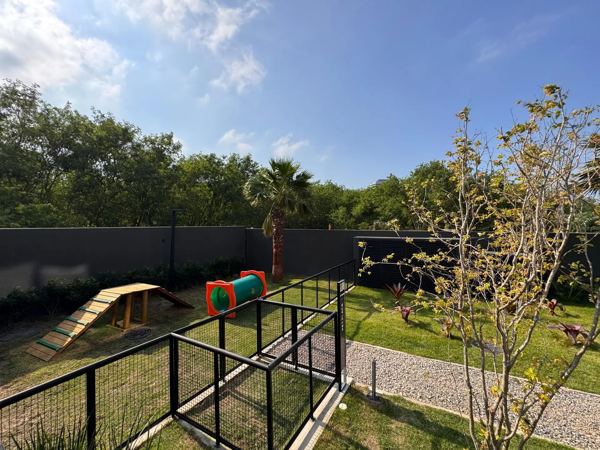 Apartamento amueblado de 3 dormitorios con balcón — photo 102