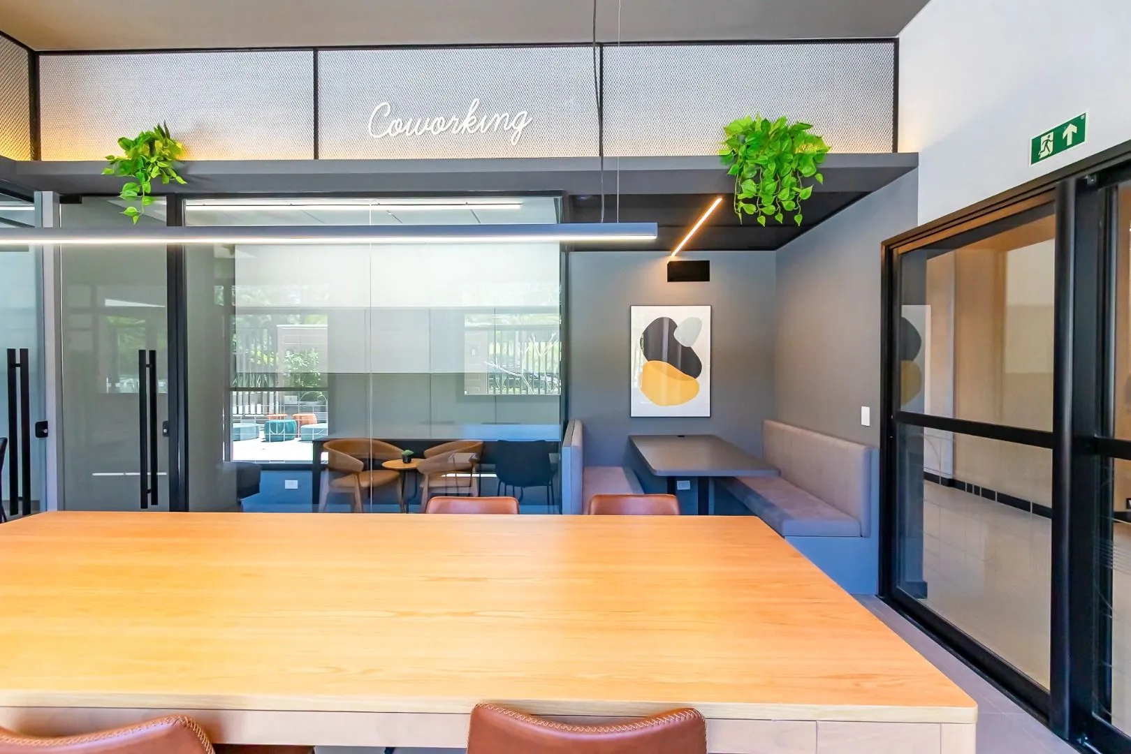 Furnished apartment, 78 m², with a glass-enclosed balcony — photo 71