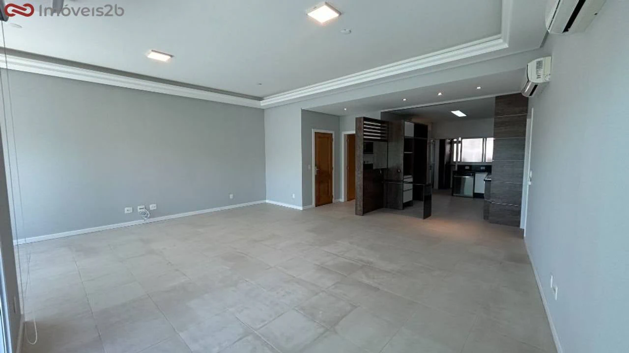 3 en-suite bedroom apartment with gourmet balcony 206 m² — photo 2
