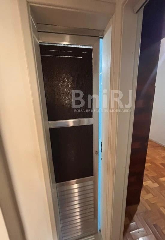 Apartment with 2 bedrooms and built-in wardrobes — photo 22