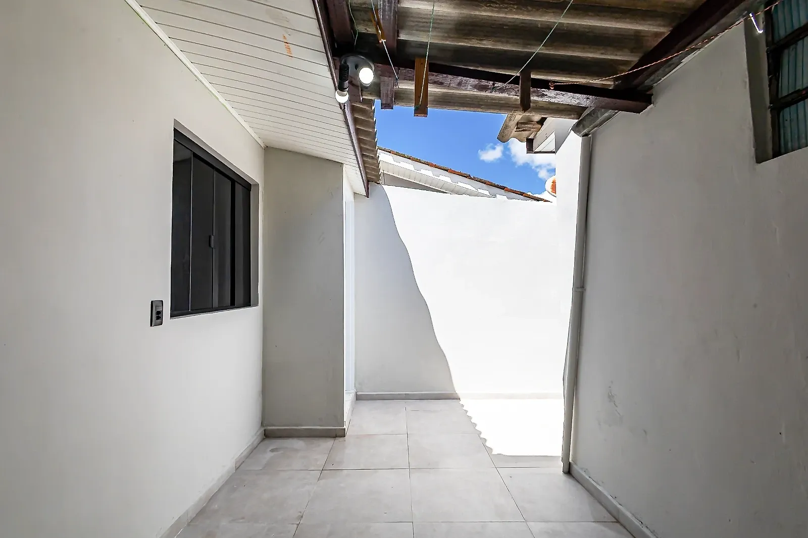 One-bedroom apartment with a washing machine in Curitiba — photo 30