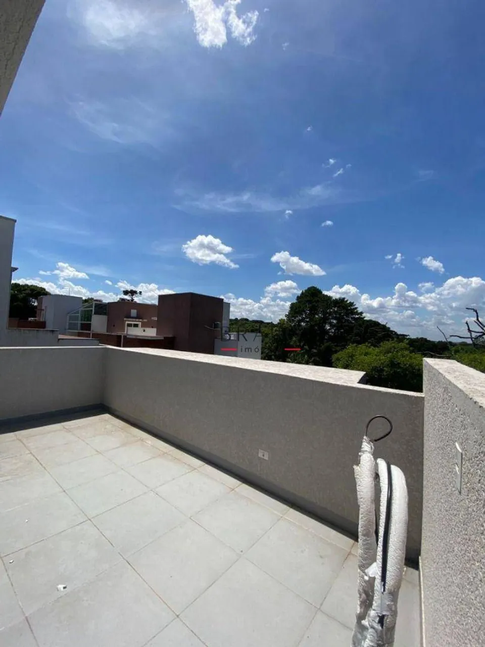 Sobrado com 3 dormitórios e churrasqueira privativa — photo 11