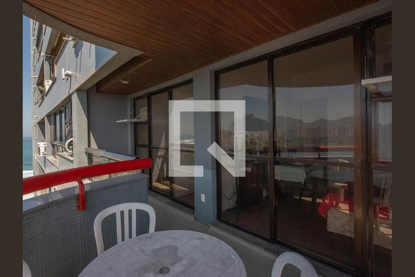 Furnished 2-bedroom apartment with view in 72 m² — photo 3