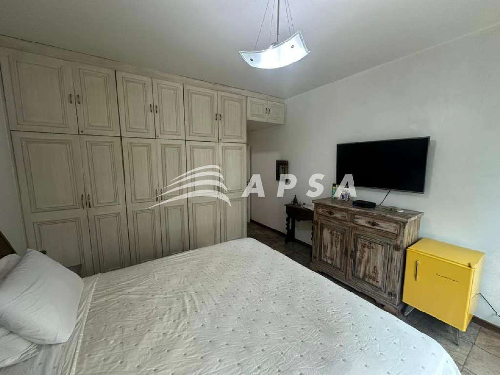 Furnished 200 m² apartment with 3 bedrooms — photo 21