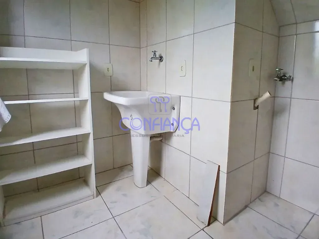 1-bedroom apartment with ceramic tile and 40 m² — photo 4