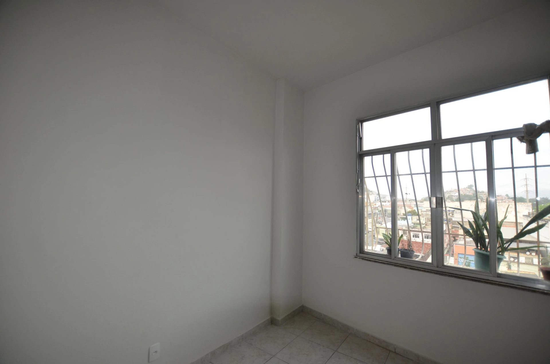 3-bedroom apartment with 2 bathrooms and no parking — photo 5