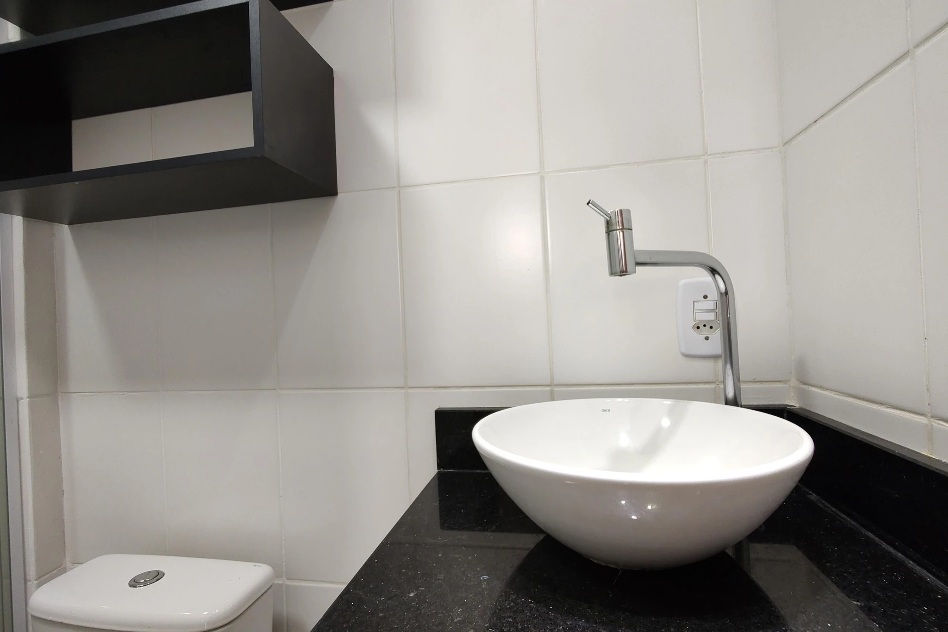 2-bedroom apartment in a building with a gym — photo 52
