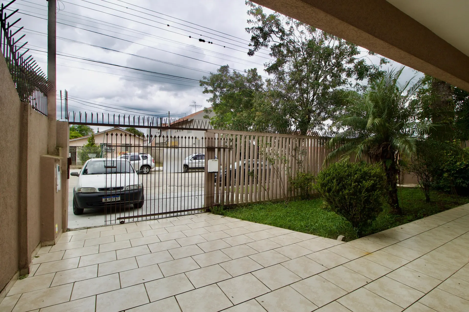 4-bedroom house with a garden in Curitiba — photo 15