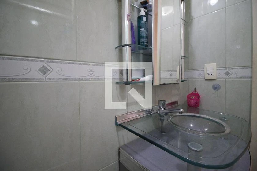 Квартира з 2 спальнями, у будинку є басейн — photo 26