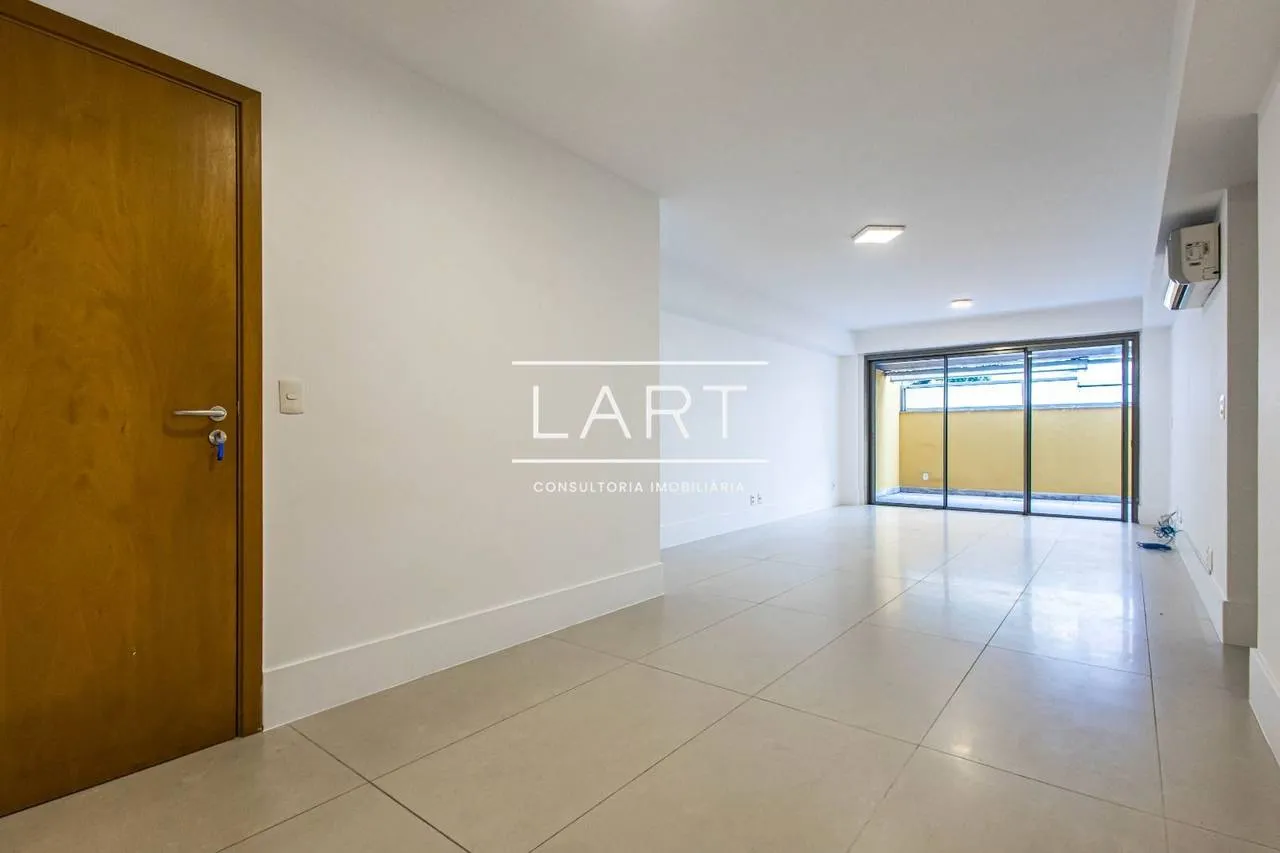4-bedroom apartment, 2 with their own bathrooms, 193 m² — photo 8