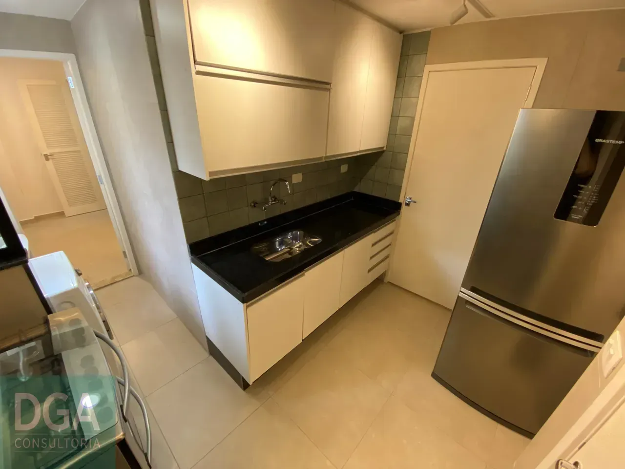 Furnished apartment with 2 bedrooms and washing machine — photo 19