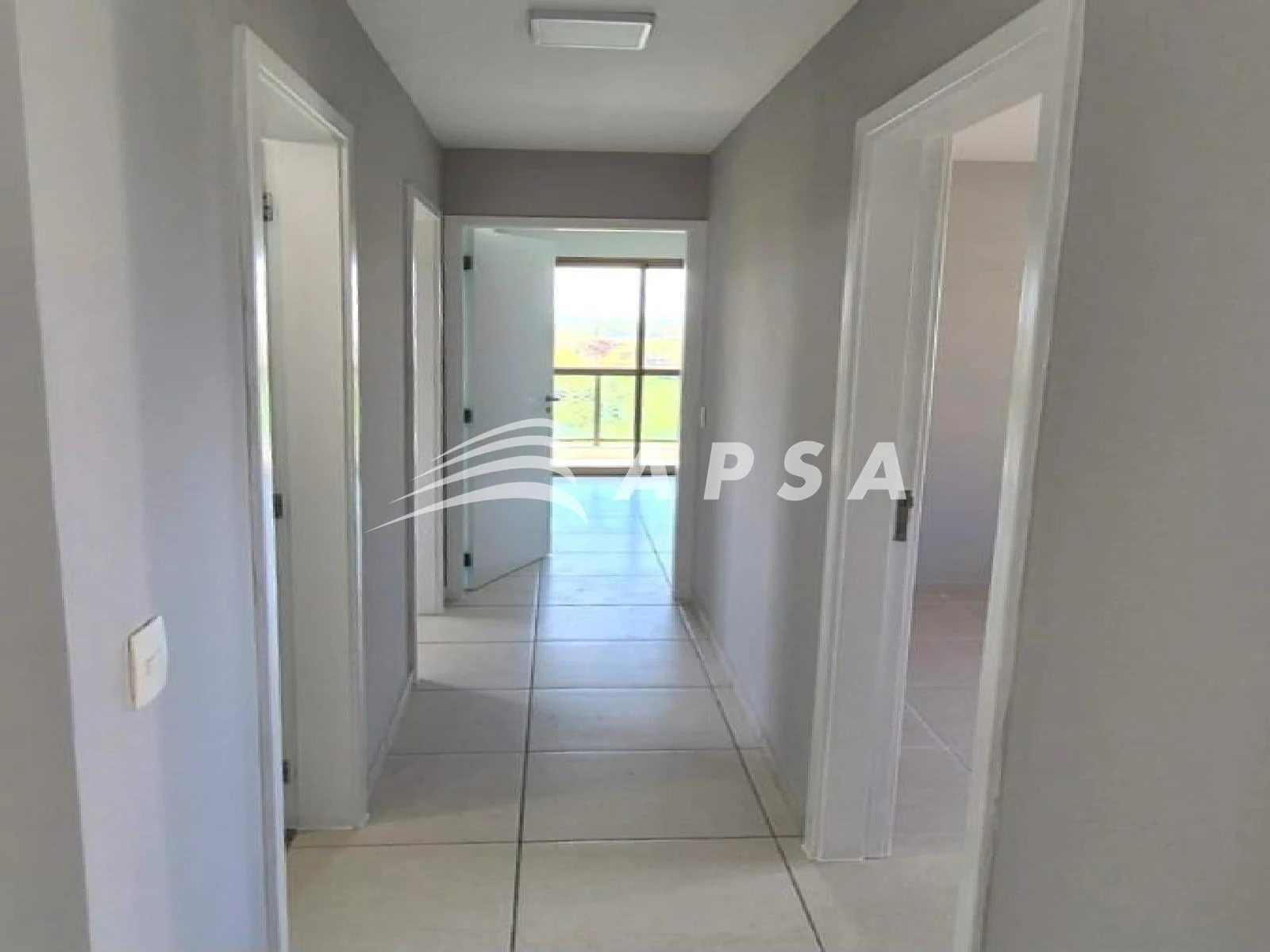 Glass-enclosed balcony in a 3-bedroom apartment, 91 m² — photo 23