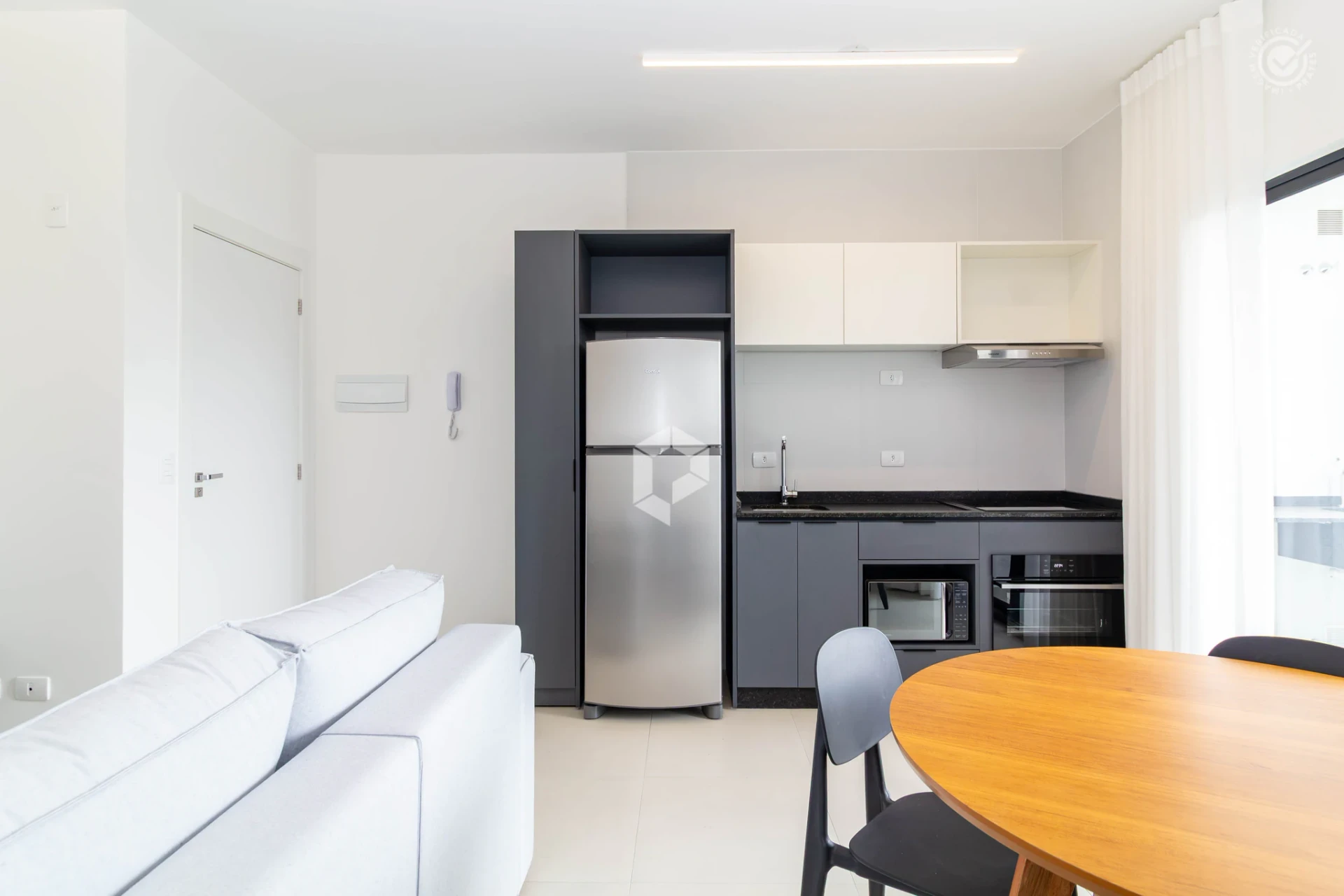 Home office in a 2-bedroom apartment, 48 m² — photo 4