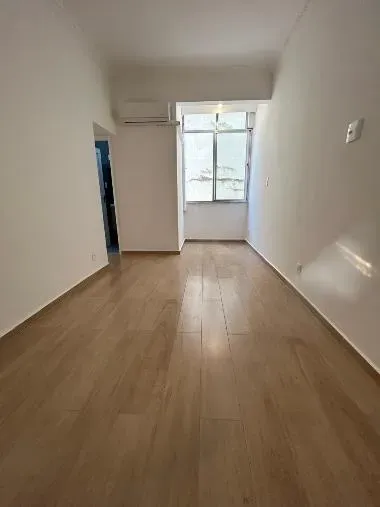 Apartment on the 2nd floor with wood or laminate floors — photo 10