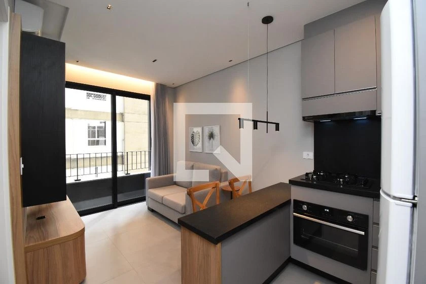 Estudio amueblado con cocina americana y balcón — photo 11