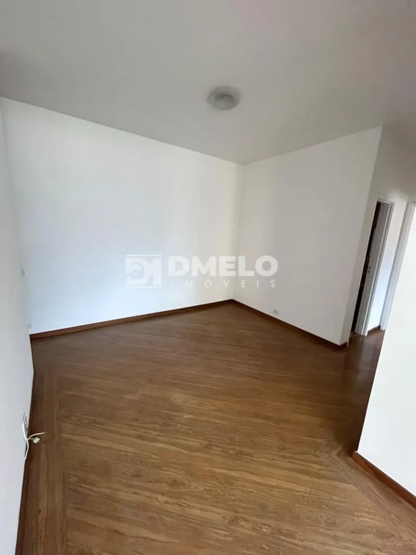 Apartment, 83 m², with wood or laminate floors — photo 17