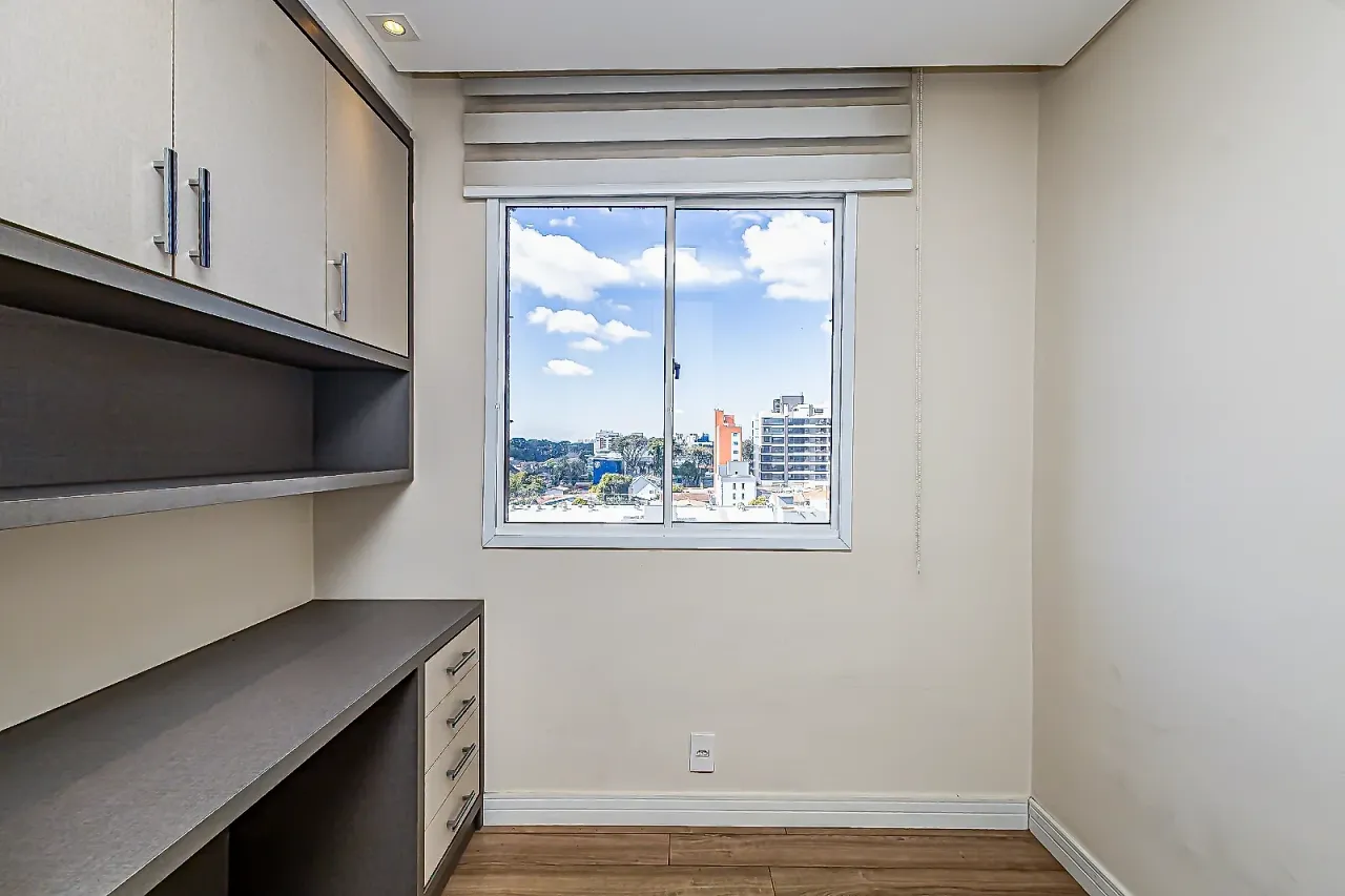 2-bedroom apartment with an open-plan kitchen — photo 20