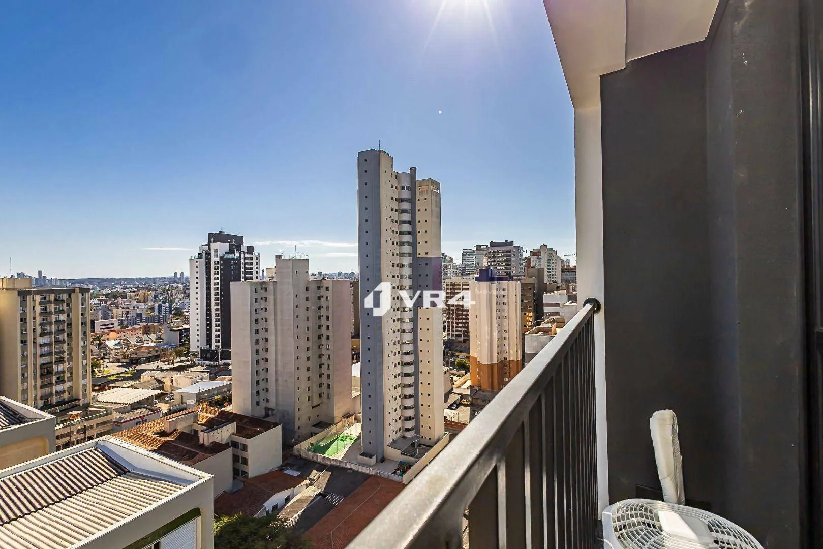 Furnished studio with balcony and private BBQ — photo 14