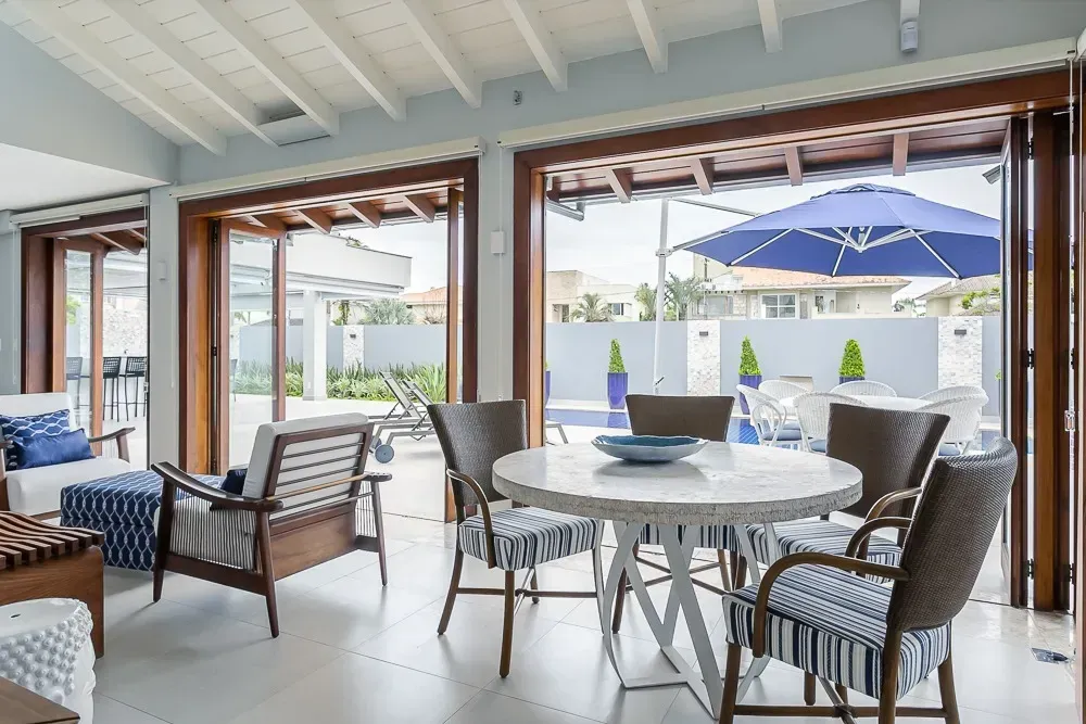 Furnished house with 7 bedrooms and 700 m² — photo 8