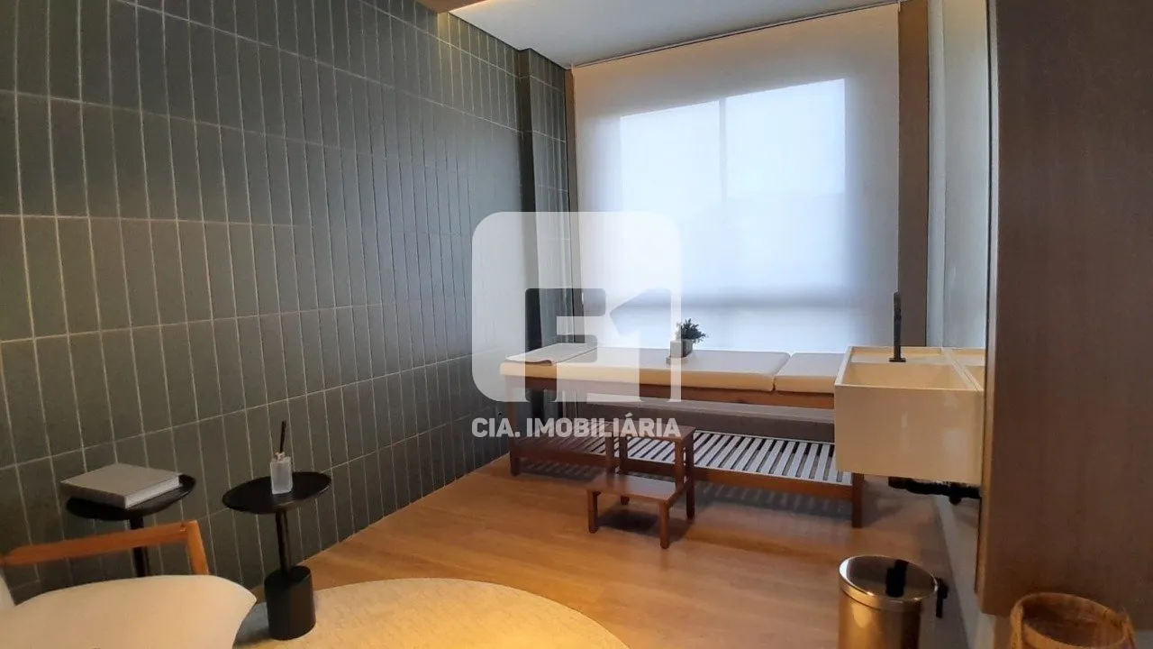 Furnished apartment with 2 en-suite bedrooms — photo 6