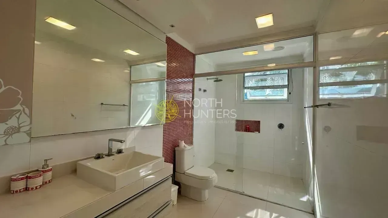 Furnished house with 9 bedrooms and a gas open kitchen — photo 54
