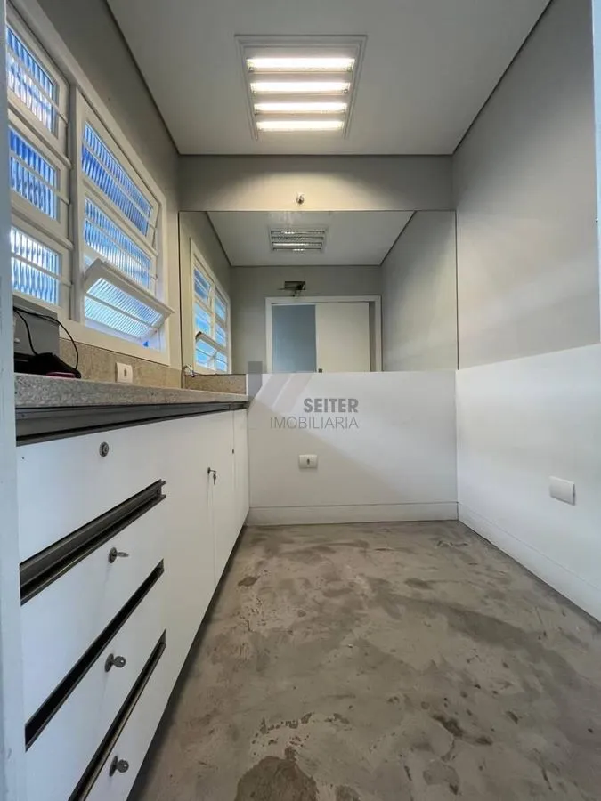 Unfurnished house with a separate kitchen and air conditioning