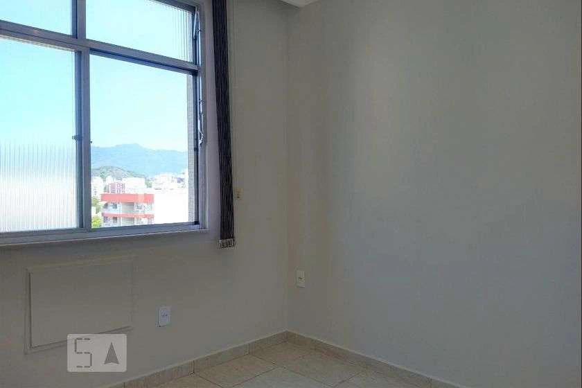 Невелика квартира з 2 спальнями 55 м² і окремою кухнею — photo 15