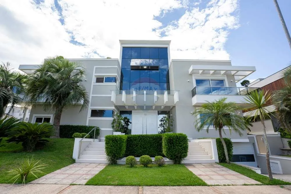 House with 7 en-suite bedrooms and balcony — photo 5