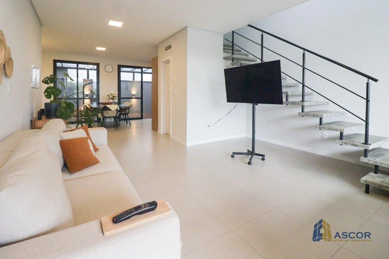 Furnished house, 157 m², with a grill on the balcony — photo 14