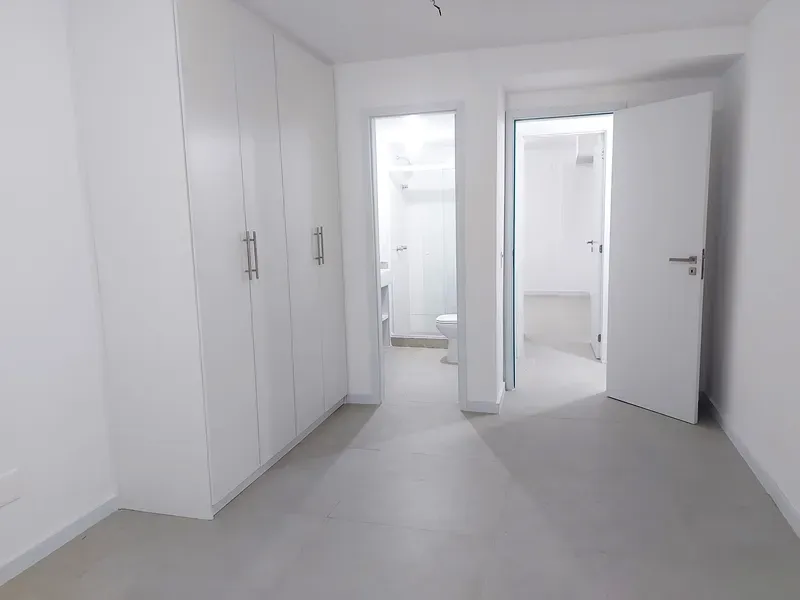 Квартира: 3 спальні, усі з власною ванною кімнатою, 123 м² — photo 13