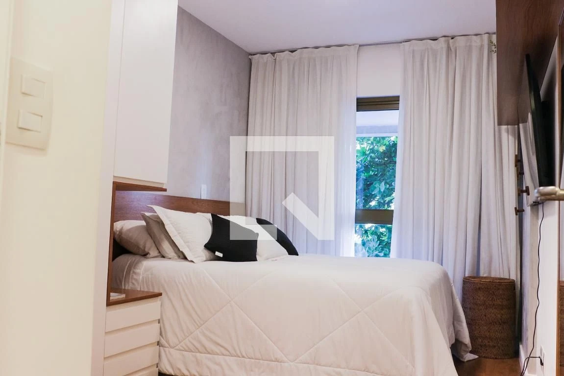 Furnished apartment, 78 m², with a walk-in closet — photo 6