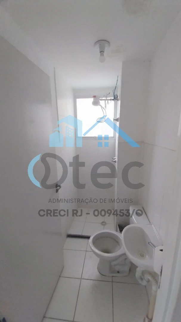 2-bedroom apartment in a building with a gym — photo 5