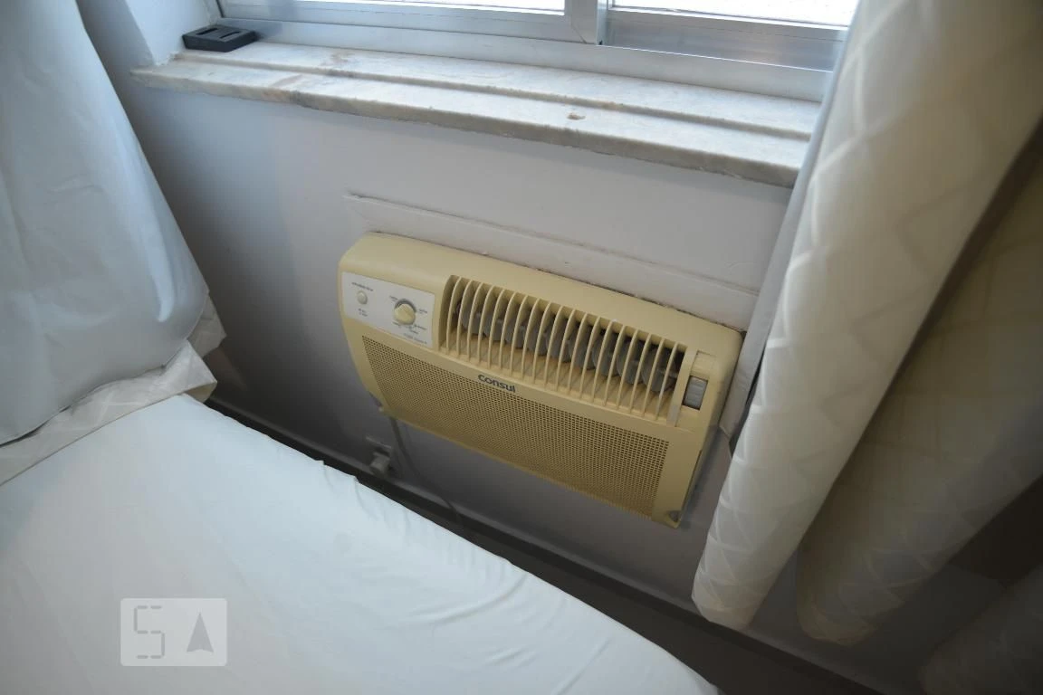 Furnished 2-bedroom apartment with 1 bathroom — photo 19