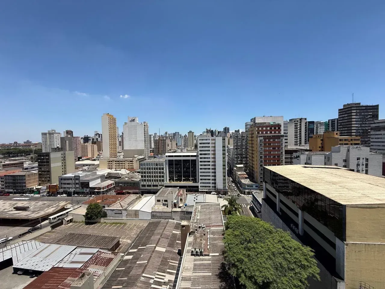 Apartamento mobiliado com 2 quartos e varanda — photo 3