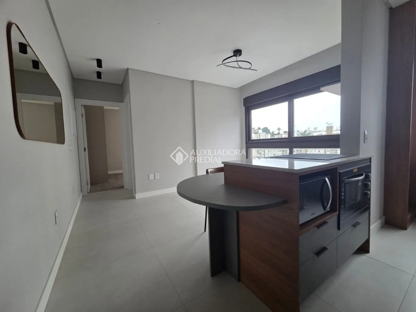 One-bedroom apartment with a home office — photo 5