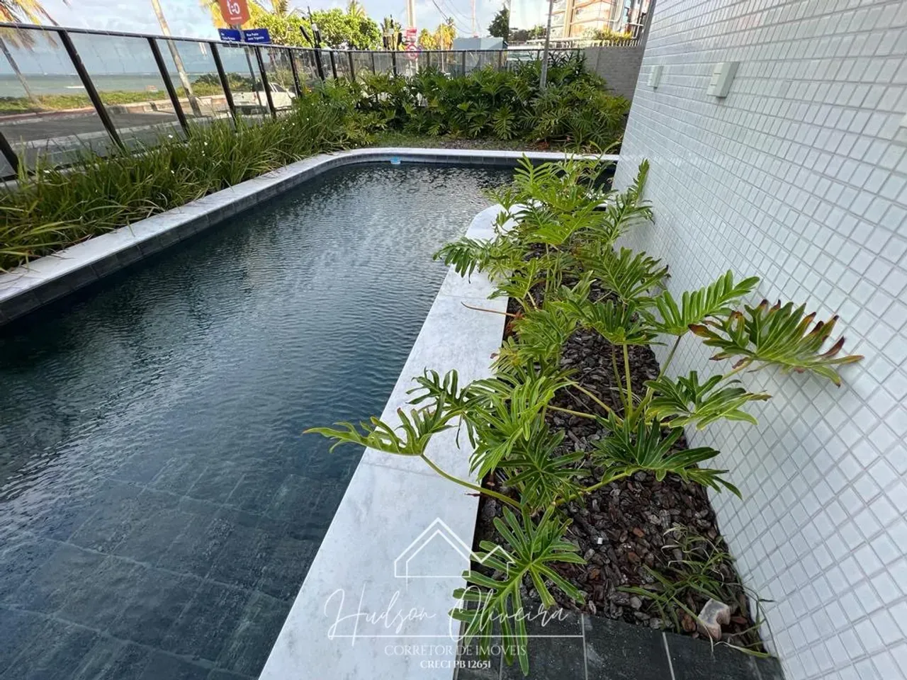 Apartment on the 4th floor with floor-to-ceiling windows — photo 40