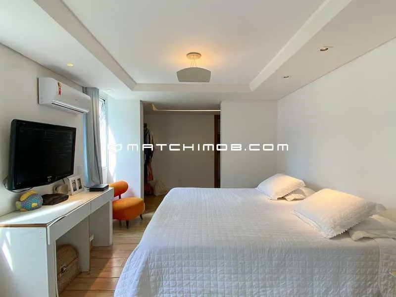 Furnished house with 4 bedrooms and 5 bathrooms, 3 parking — photo 23