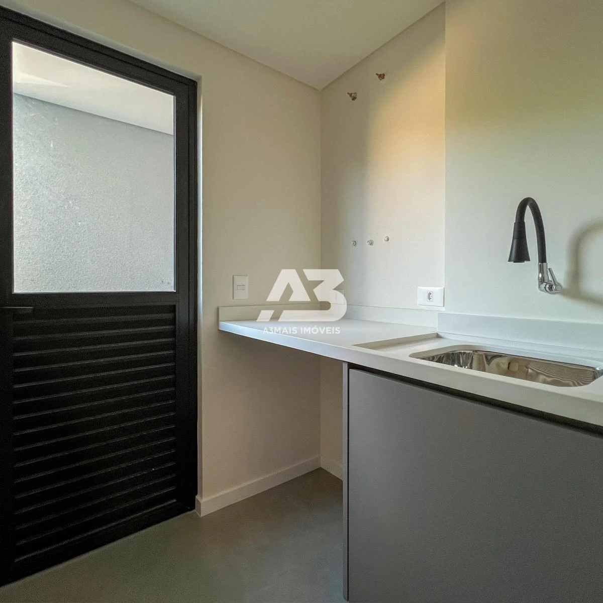 3-bedroom house, all with their own bathrooms, 138 m² — photo 21