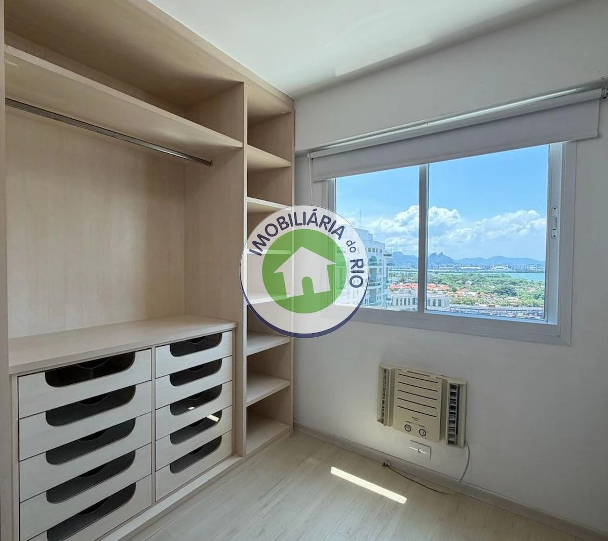 4-bedroom apartment with 5 bathrooms and 3 parking spots — photo 30